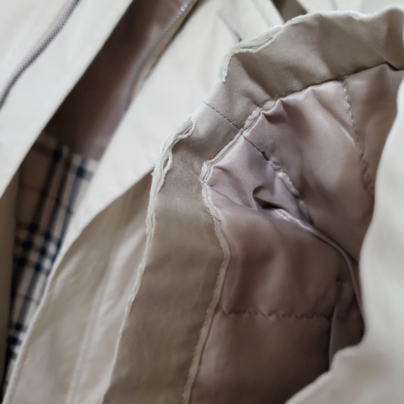 Burberry London Oversize Coat - Picture 7 of 7